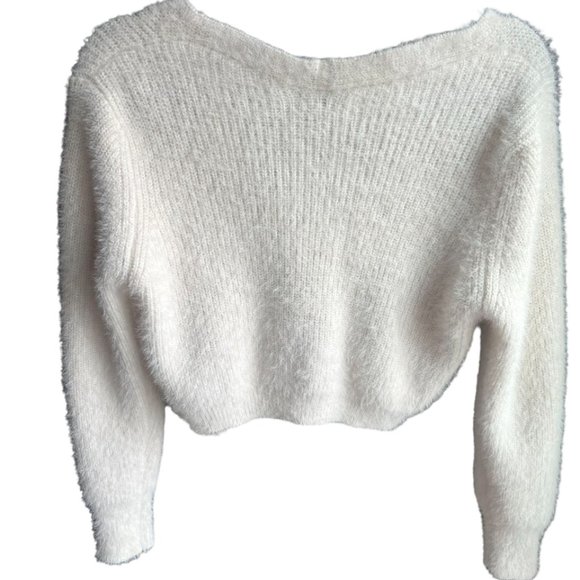 *NWOT* Pearl Button Up Fuzzy Cardigan - Picture 4 of 4